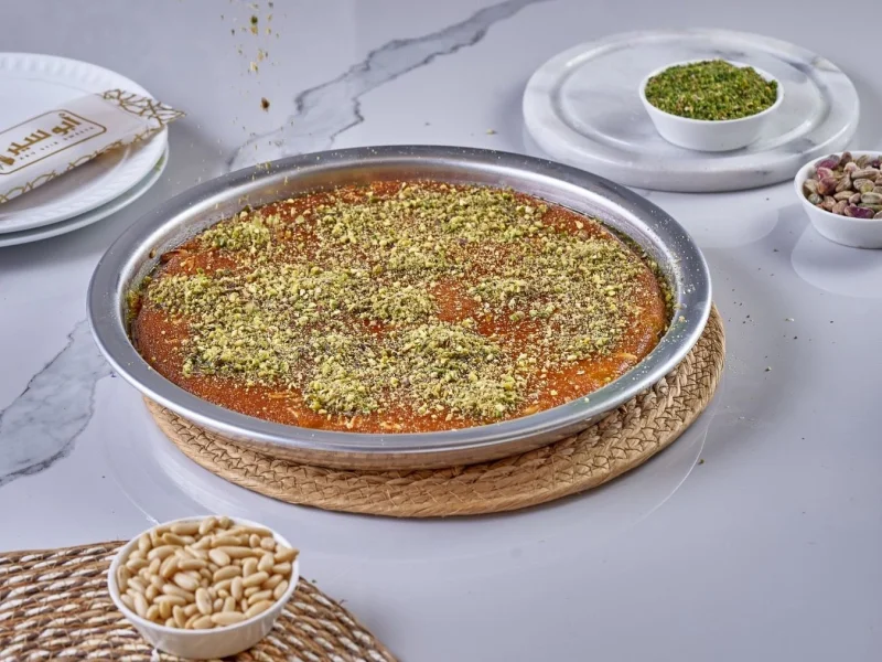 الكنافة المحيرة مع الجبنة المزدوجة