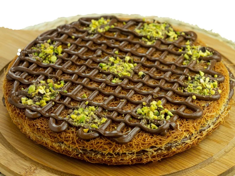 كنافة نوتيلا وسط
