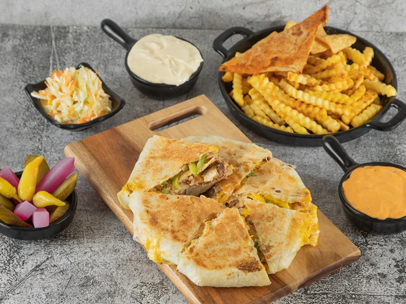 وجبة حلبي شاورما دجاج