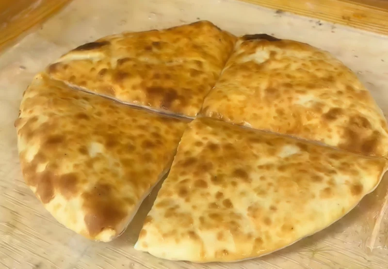 فطيرة حورانية - محمرة مع جينه قشقوان