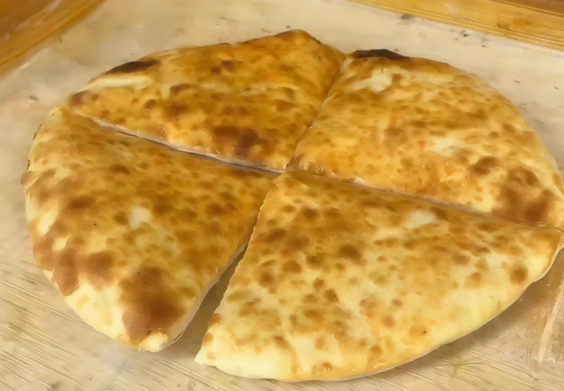 فطيرة حورانية - جبنة بيضاء مع اوريجانو
