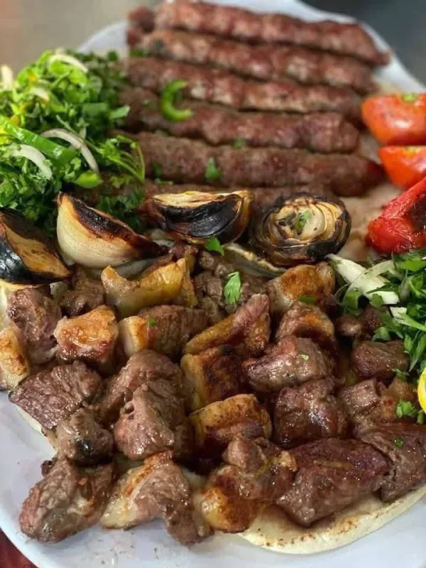 شقف وكباب مشكل لحم حوار بلدي