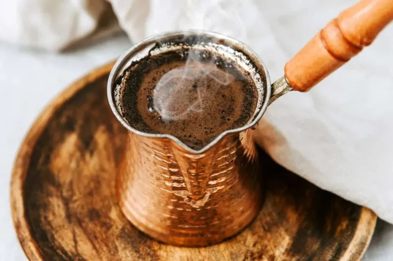 مشروبات ساخنة مع قهوة