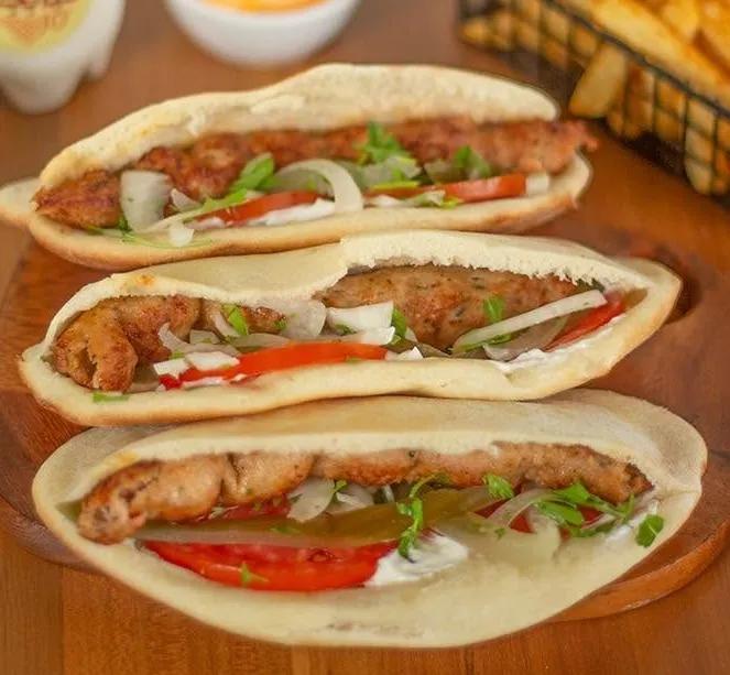 ساندويش كباب دجاج