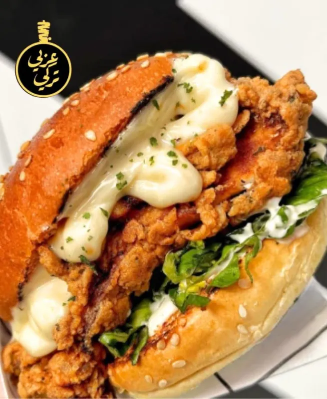 وجبة برغر صدر دجاج كريسبي